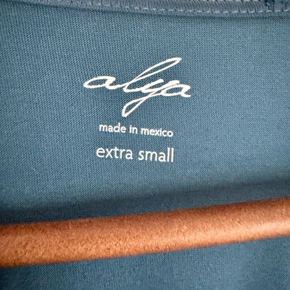 Alya Dress Women’s Blue Crossover Vneck Short Sleeve - Picture 3 of 6